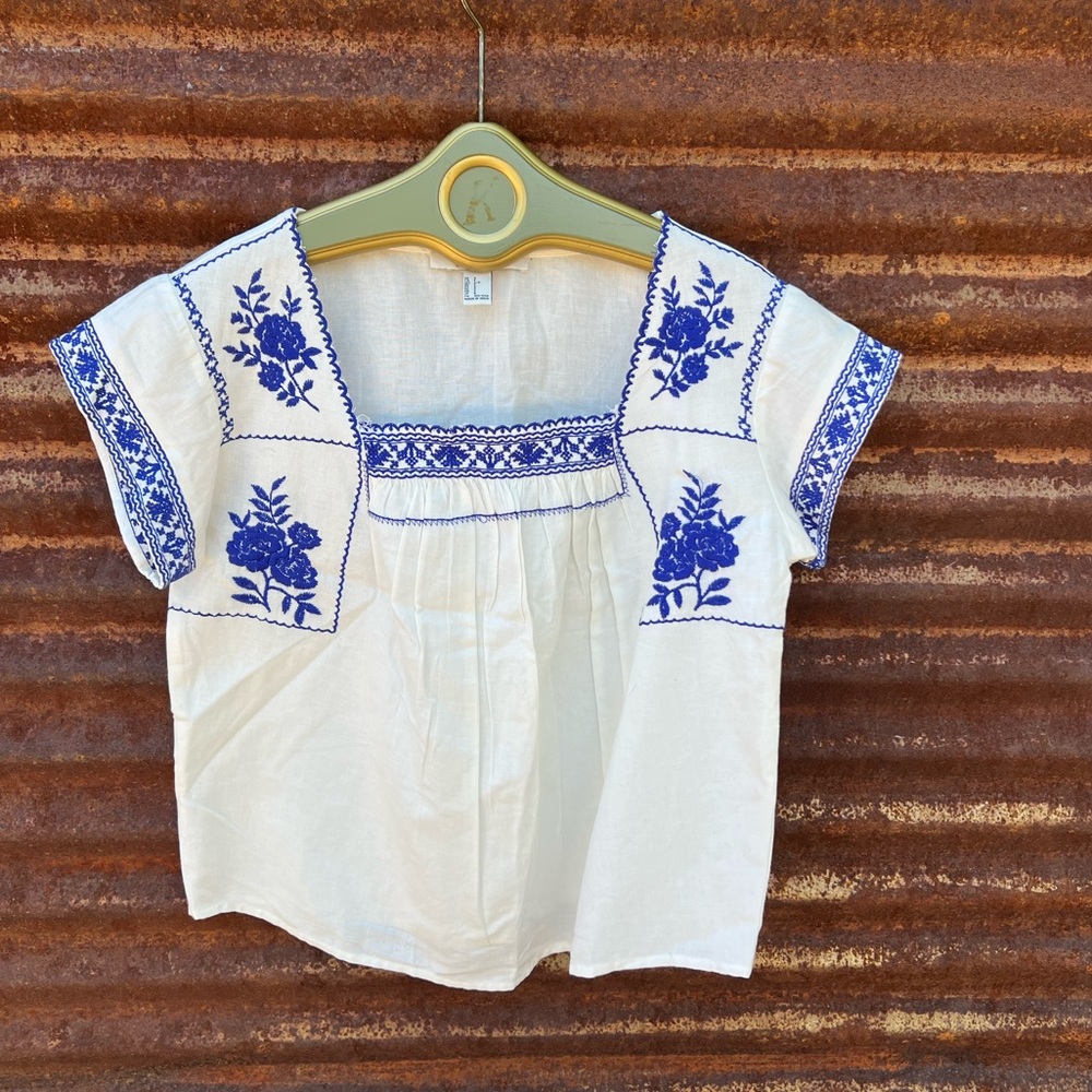 F21 blue rose summer blouse 💙
